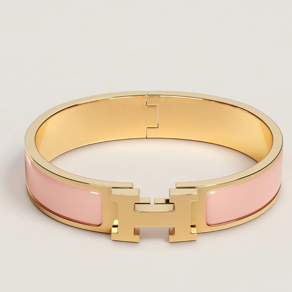 Hermes- pink bracelet (worn 2 or 3 times) comes with box